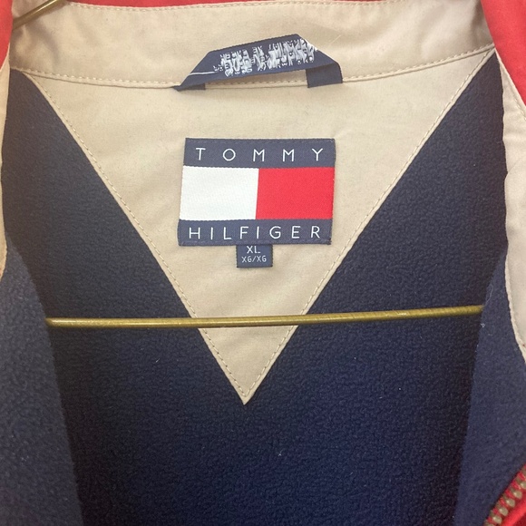 Tommy Hilfiger men’s red bomber/jacket - Picture 2 of 15
